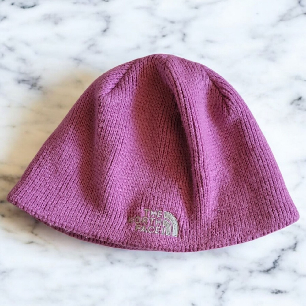 The North Face Lady's Sweater Beanie Hat Cap